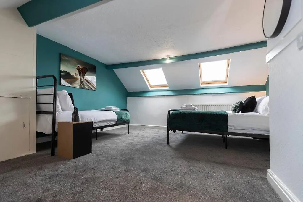 Nyaraló Town Centre & All The Comforts! Guisborough